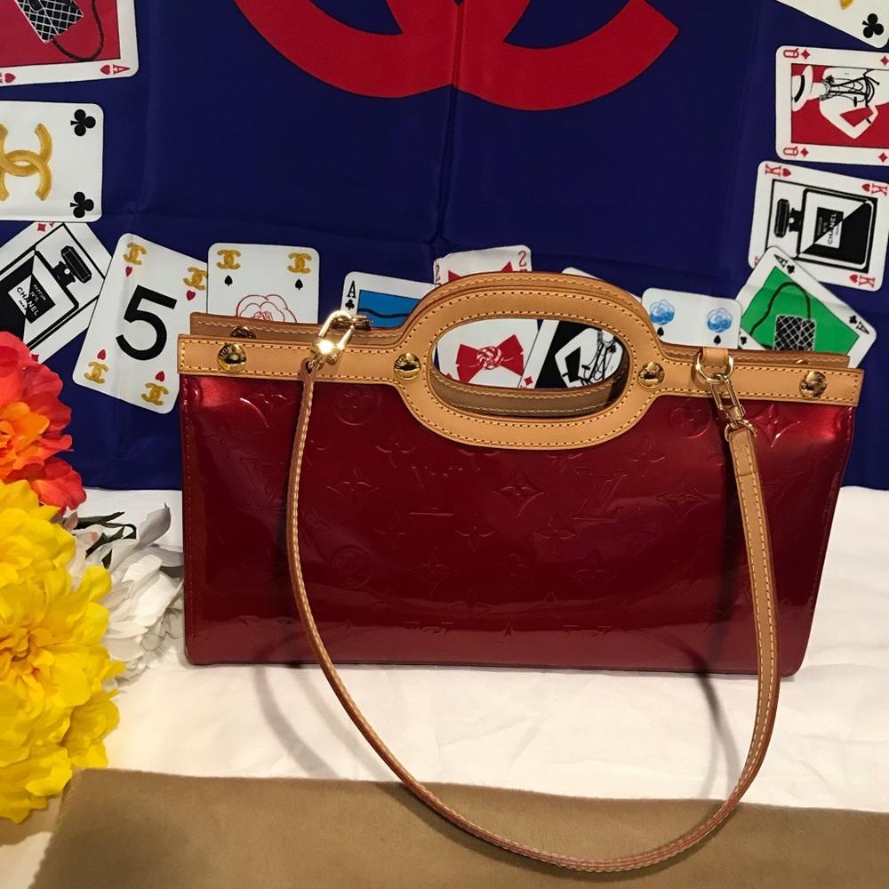 ‼️SOLD‼️Authentic Louis Vuitton. Roxbury red 2way